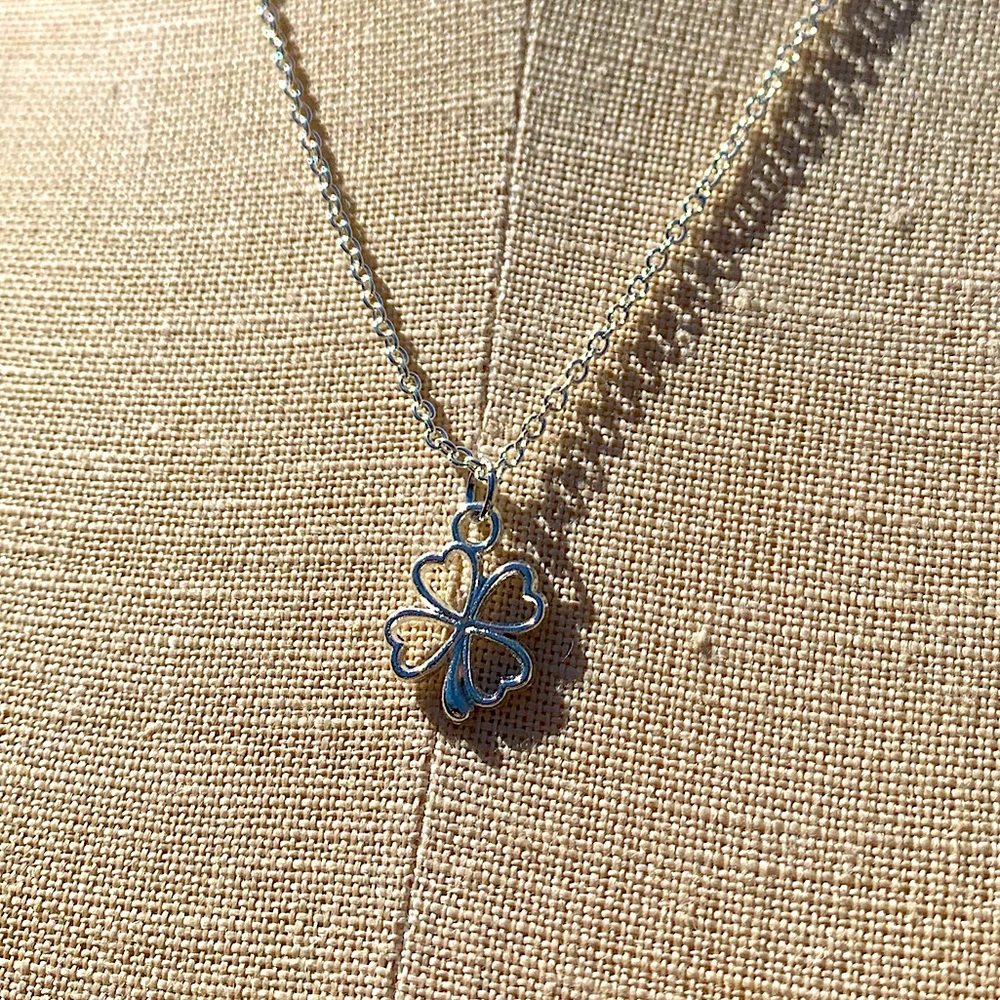 NWT Sterling Silver Plated Chain & 4-Leaf Clover Charm Necklace.